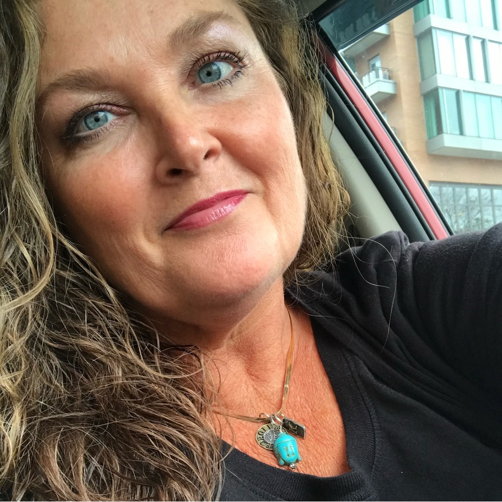 Meet your Posher, Julie